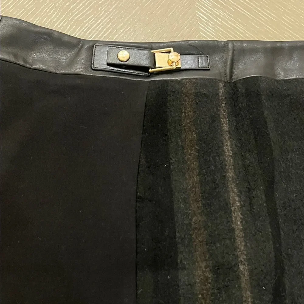 T Tahari Elegant Black Plaid Women's Skirt